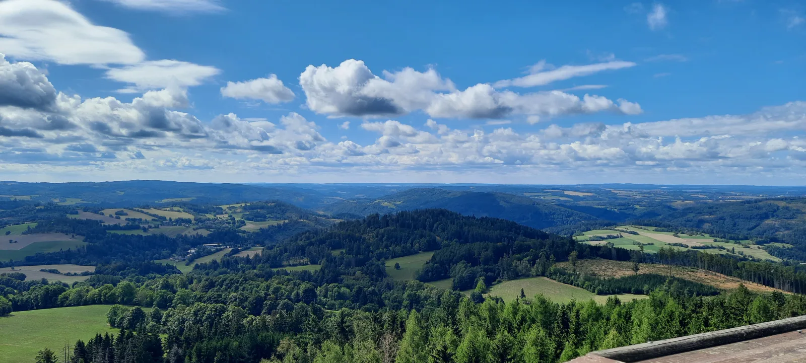 Z rozhledny na přehradu